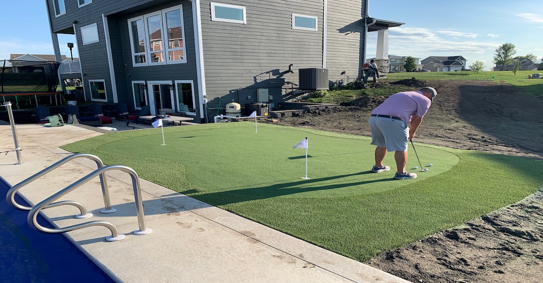 Bruins Putting Green (1)