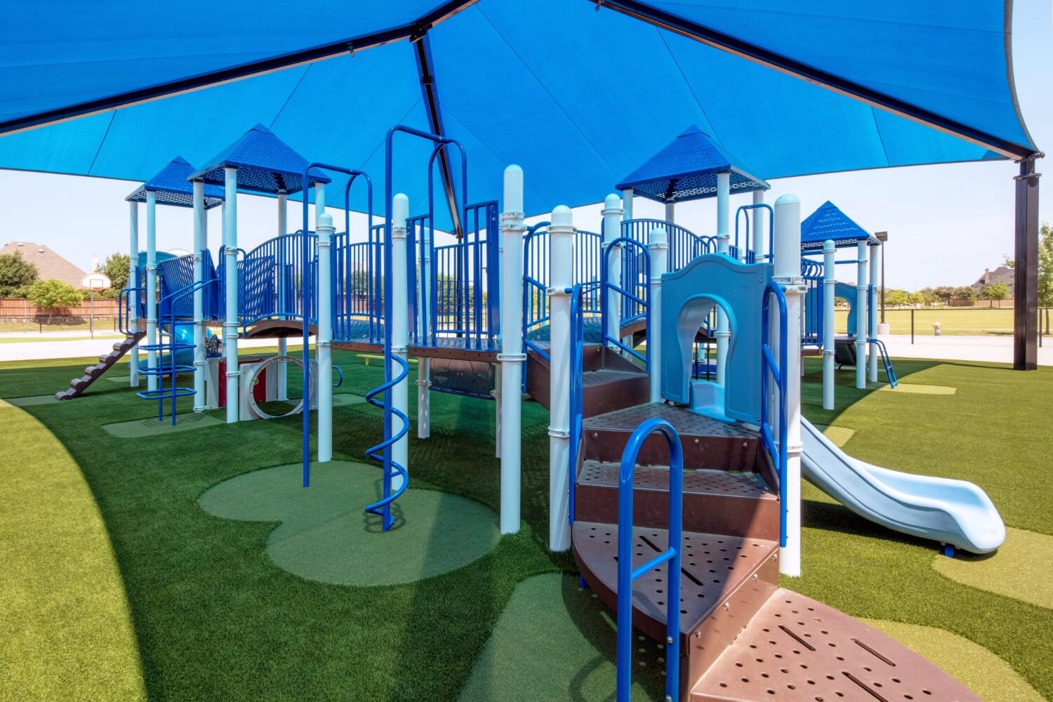 Artificial playground grass from SYNLawn