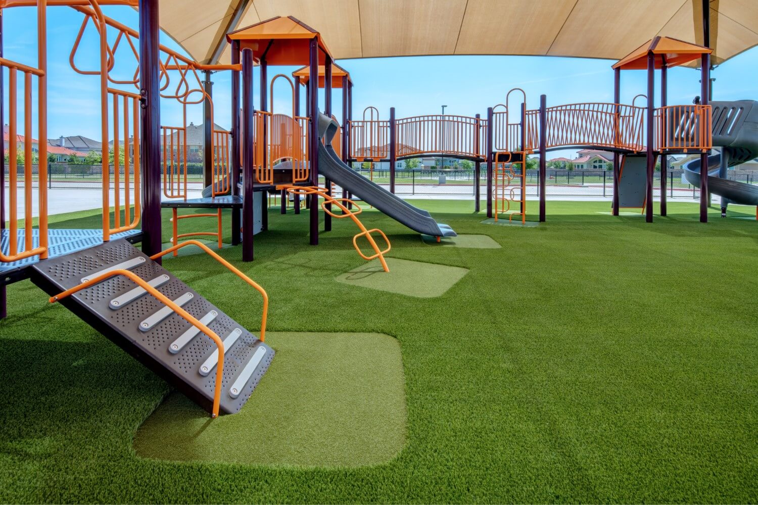 Junglegym installed on artificial grass from SYNLawn