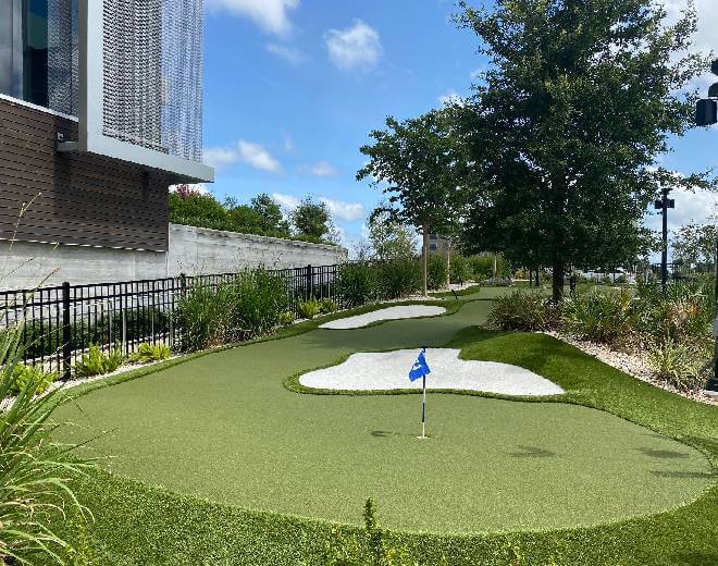 Commercial putting green installed at topgolf