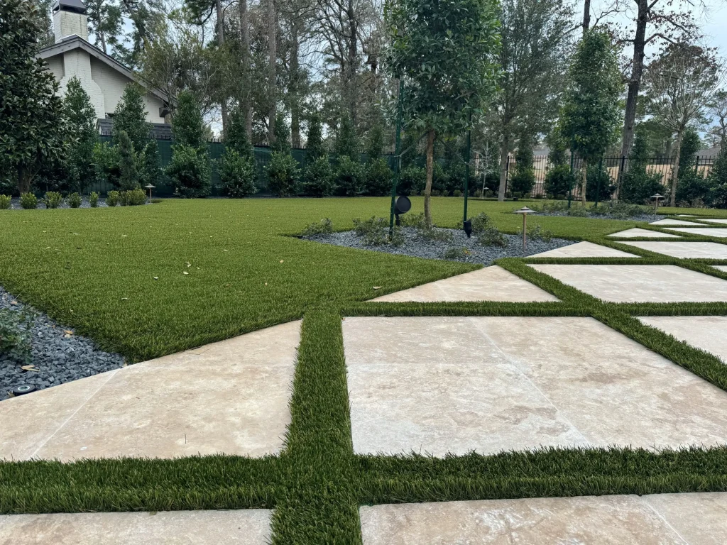 Seattle Artificial Turf with Pavers SYNLawn